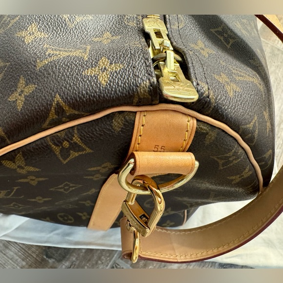 LOUIS VUITTON Keepall Bandouliere 55 in Monogram - Picture 4 of 15
